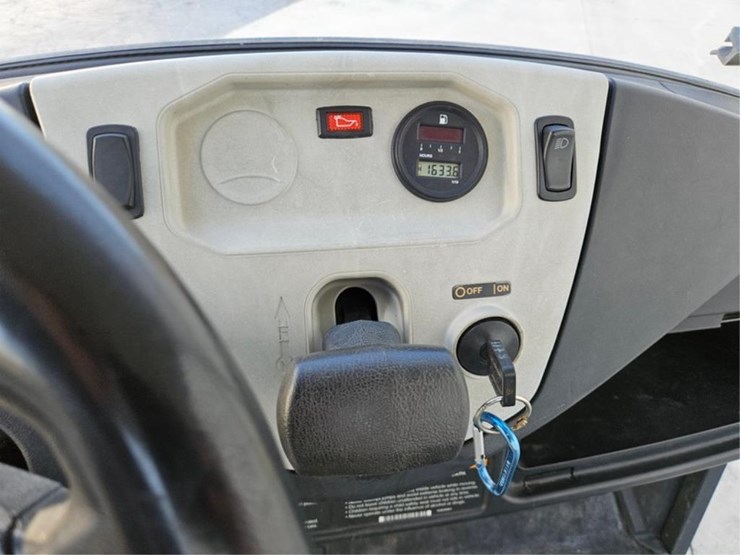 #2524-•-club-car-carryall-500-golf-cart-image-24