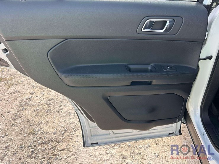 2016-ford-explorer-image-20