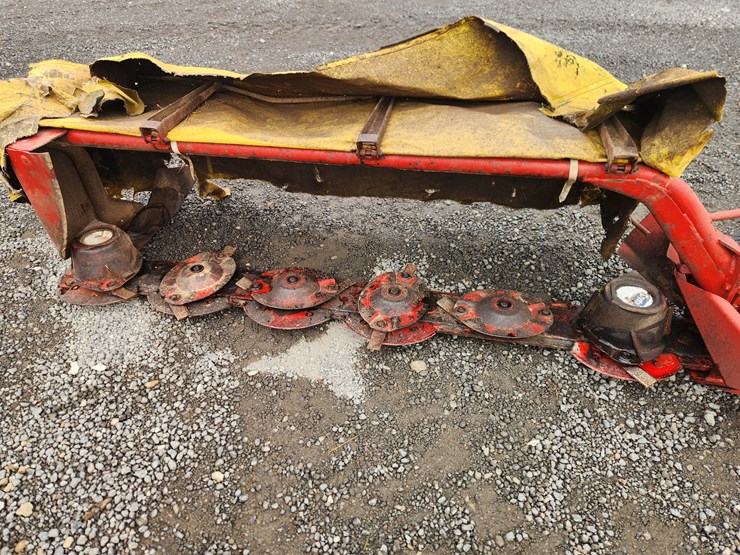 new-holland-463-image-4