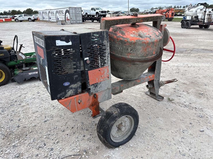 2006-tk-equipment-cm9-towable-concrete-mixer-image-3