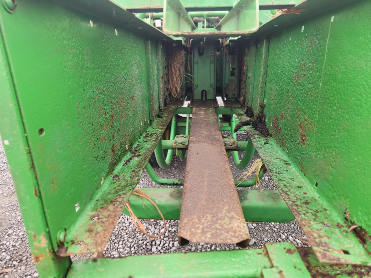 john-deere-328-image-7