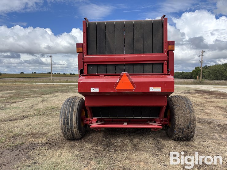 2012-new-holland-br7090-image-6