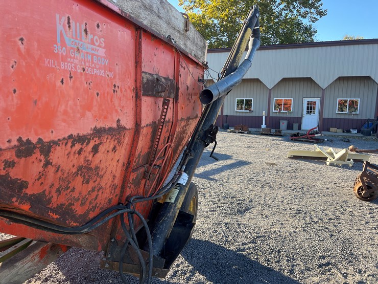 john-deere-1065-image-5