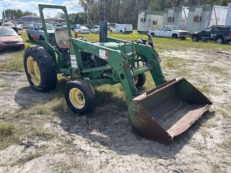 john-deere-2040-image-2