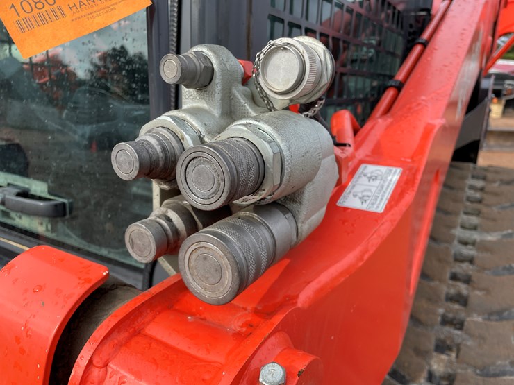 2022-kubota-svl97-2-image-23