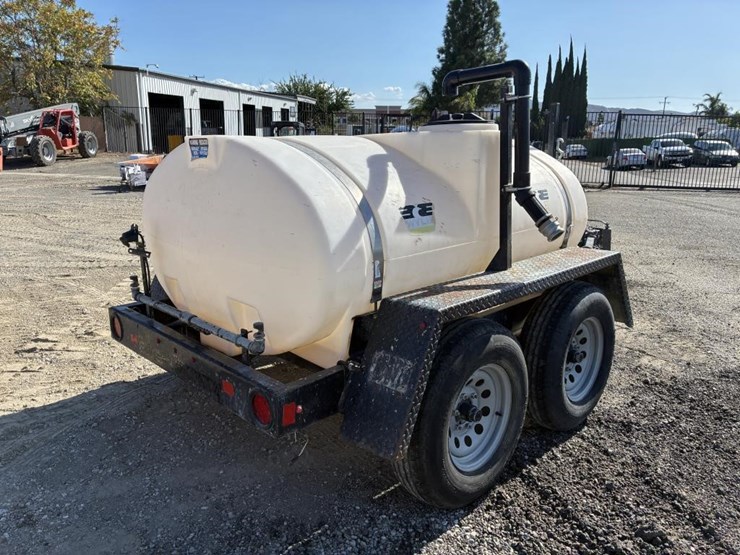 2020-wylie-&-son-exp-500-towable-water-buffalo-image-3