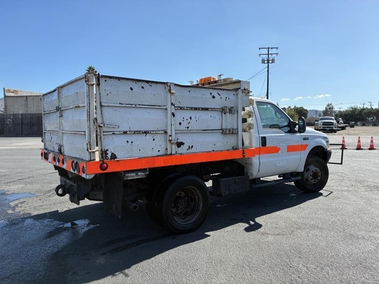 2002-ford-f450-image-3