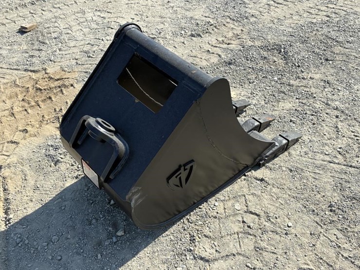 sany-excavator-bucket-w/-teeth-18"-image-3