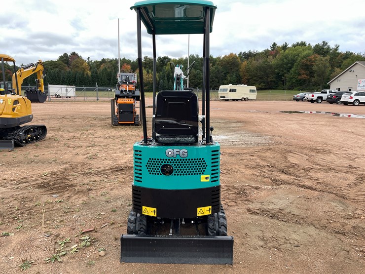 #1787-•-agt-qh12r-mini-excavator-image-6