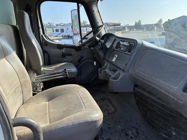 2007-caterpillar-c7-image-10