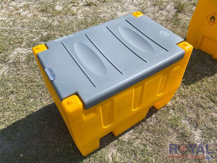 poly-fuel-tank-with-electric-pump-image-4