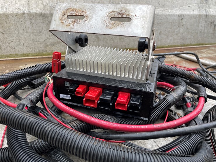 #3342-•-truck-craft-d-icer-stainless-salter/-sander-box-image-10