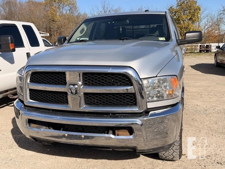 2015-ram-2500-hd-image-2