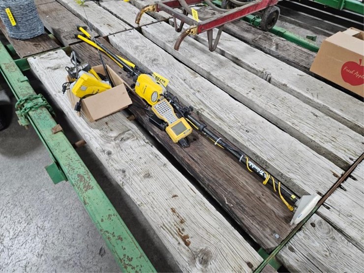 #2479-•-2002-trimble-5700-gps-reciever-image-2