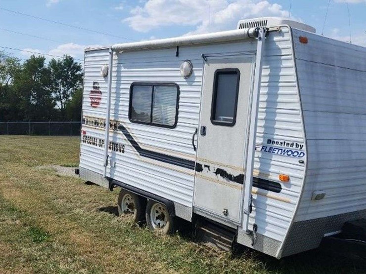 small-camper-image-7