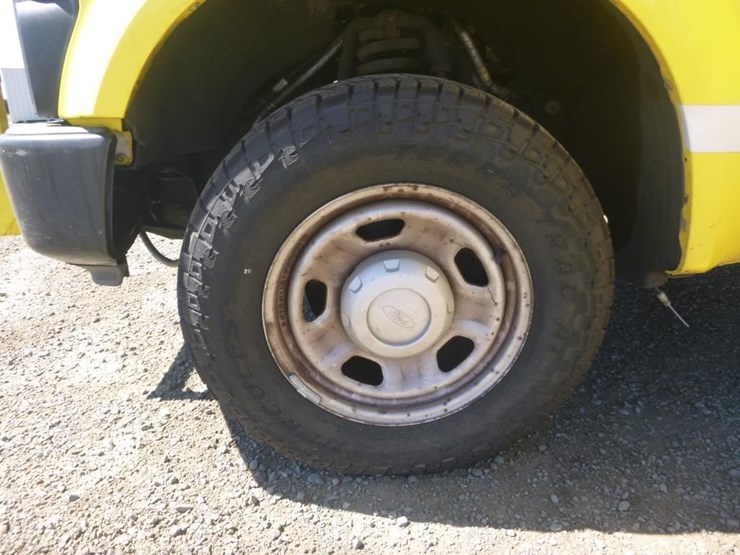 2010-ford-f350-image-18