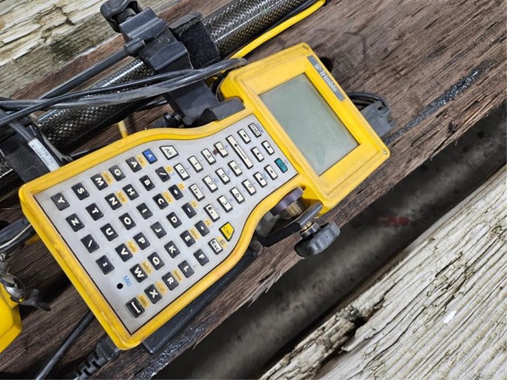 #2479-•-2002-trimble-5700-gps-reciever-image-8