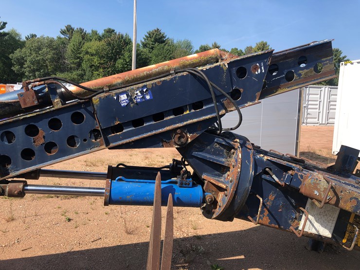 #3337-•-jlg110-35-side-o-matic-concrete-block-boom-image-18