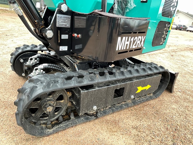 #1697-•-agt-mh12rx-mini-excavator-image-10