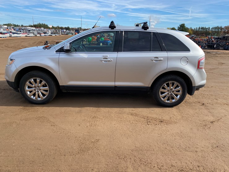 2010-ford-edge-image-13