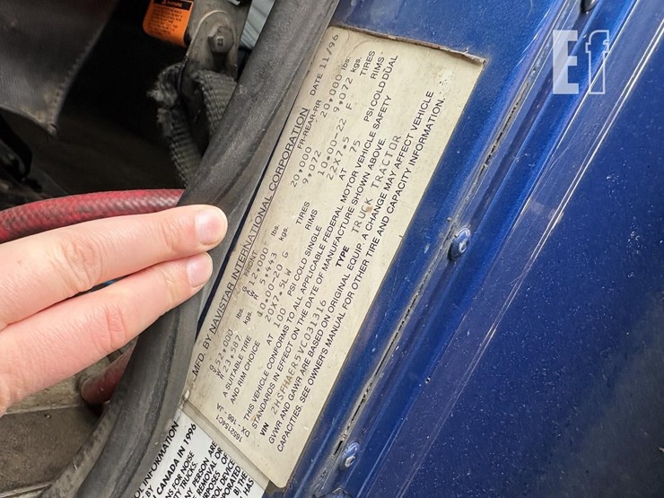 1997-international-9400-image-9