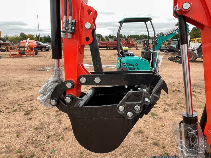 #1785-•-agt-nt18k-mini-excavator-image-14