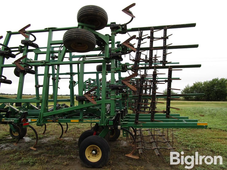 2018-great-plains-6327uc-12-27'-ultra-chisel-w/3-bar-harrow-image-8