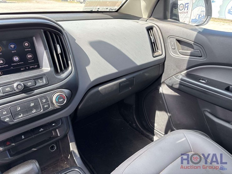 2021-chevrolet-colorado-image-24