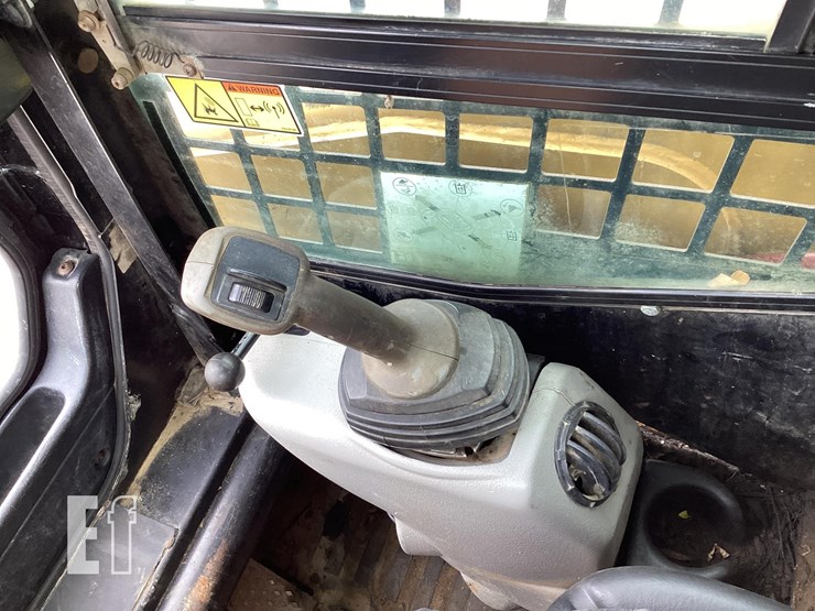 2004-caterpillar-277b-image-16