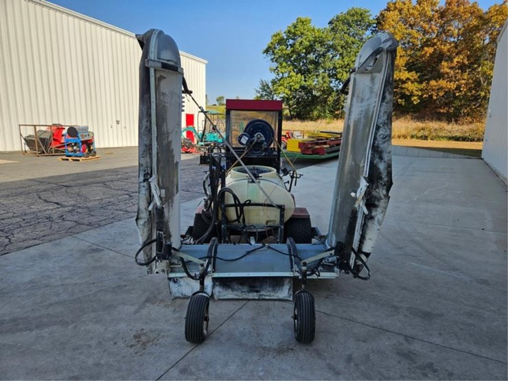 #2525-•-toro-1100-sprayer-image-11