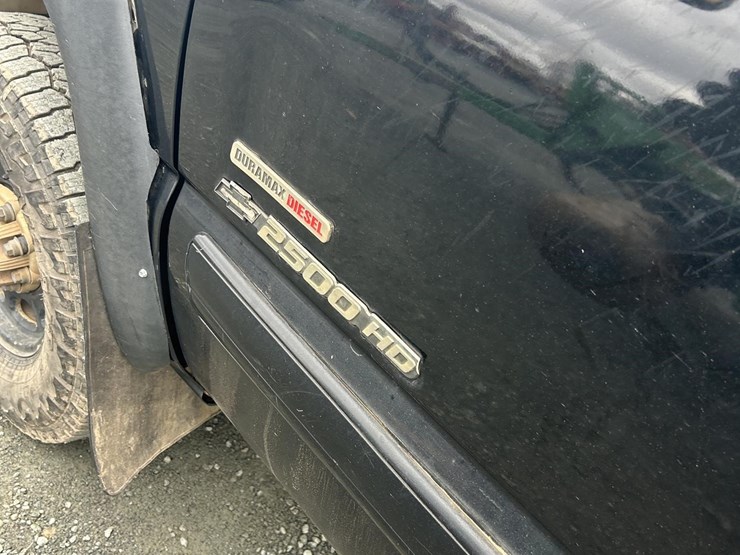 2003-chevrolet-silverado-2500-image-8