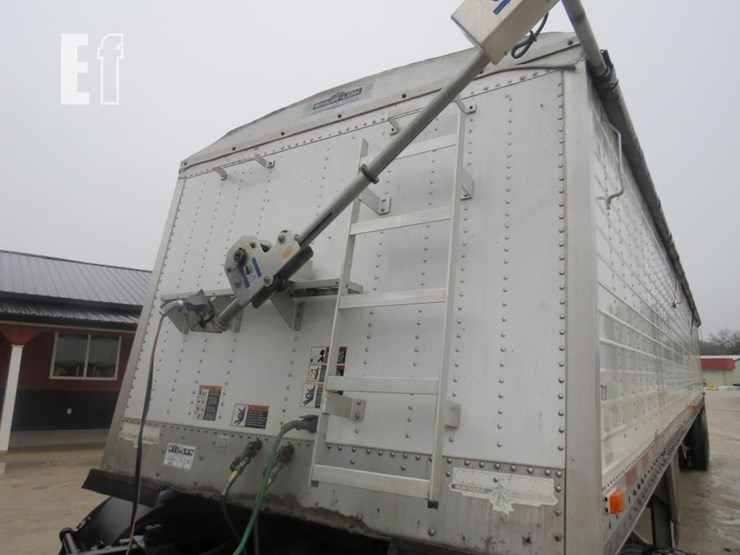 1995-wilson-41-ft-image-13