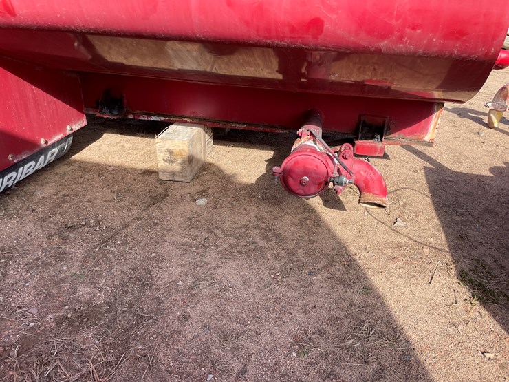 #3370-•-dust-control-5,200-gallon-water-truck-18'-tank-image-17