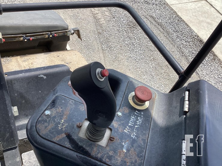 2004-ingersoll-rand-dd138hfa-image-15