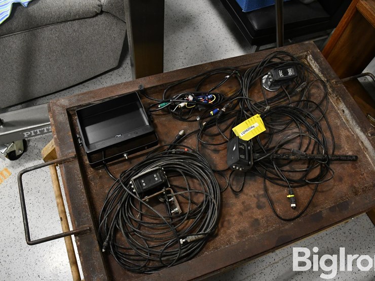 cab-cam-backup-tractor-cameras-image-3