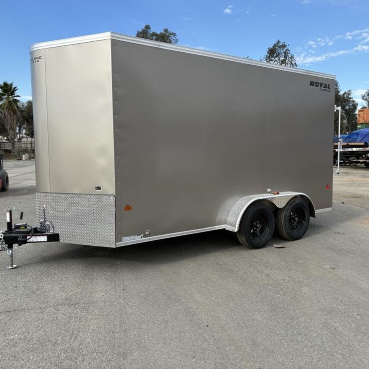 2026 Southland LCHT35-716V-86 Enclosed Trailer