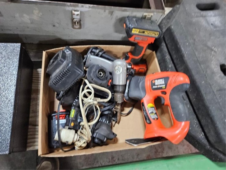 #2458-•-tool-box,-box-battery-power-tools-image-11