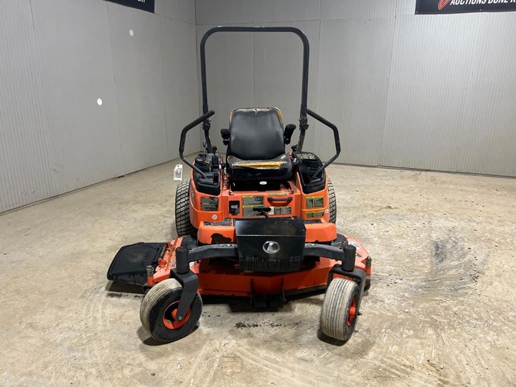 kubota-zd326p-image-8