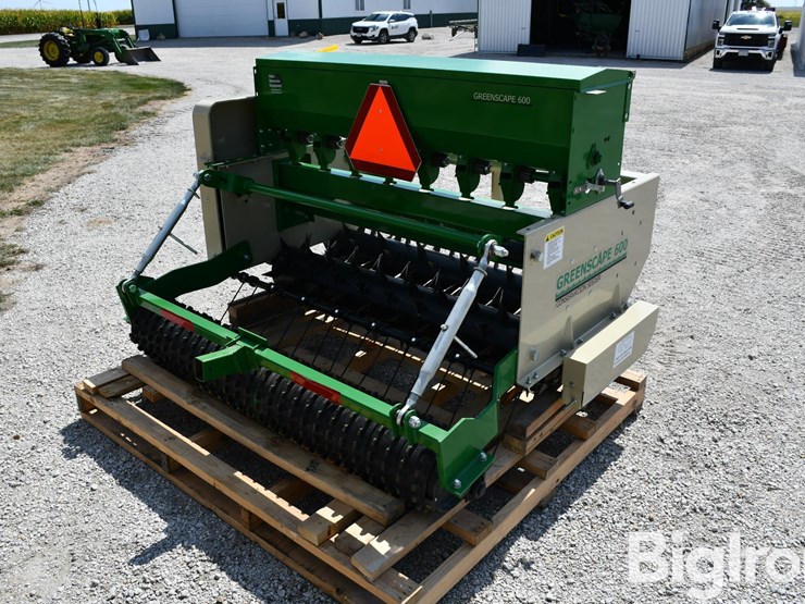 strickland-bros-greenscape-600-image-5