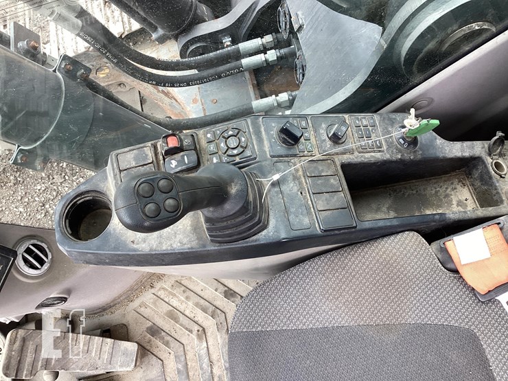 2018-volvo-ec250el-image-16