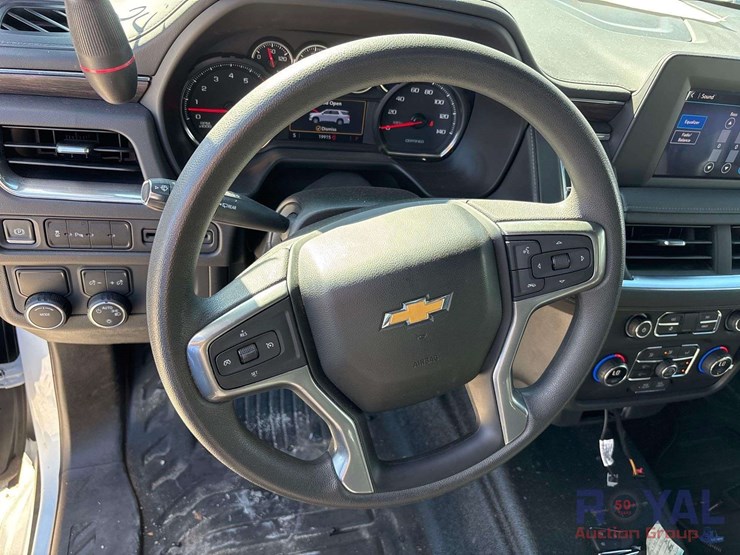 2023-chevrolet-tahoe-image-14