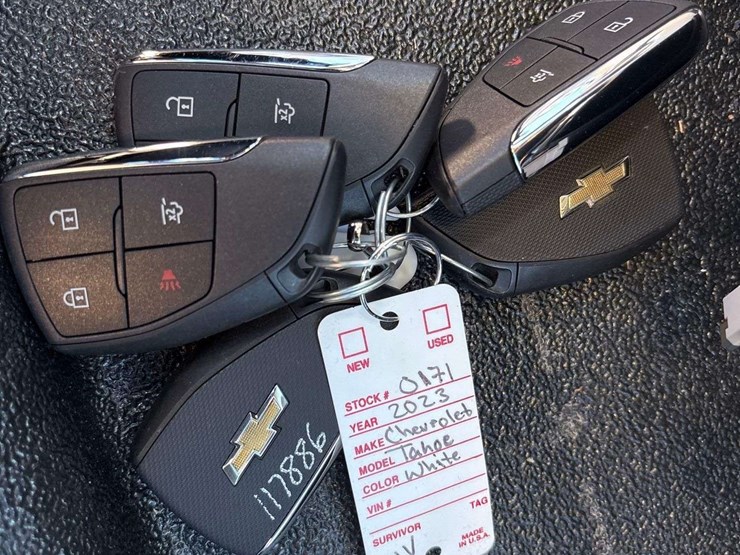 2023-chevrolet-tahoe-image-33
