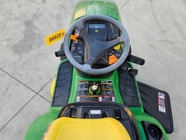john-deere-x300-image-13