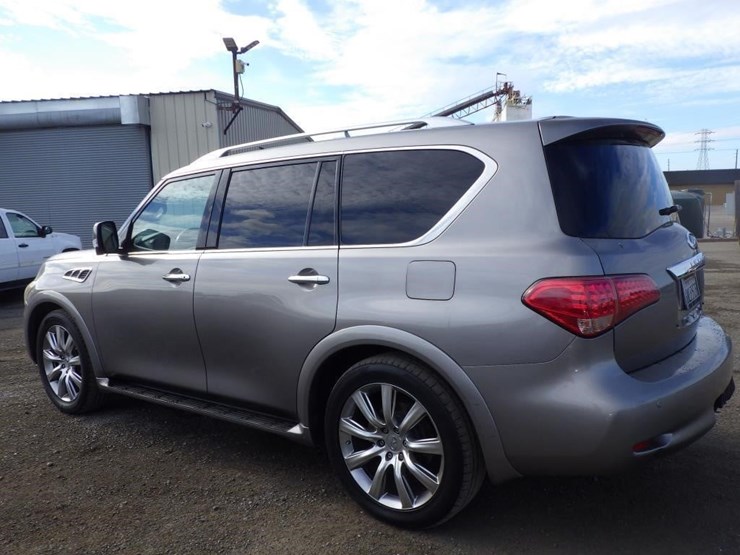 2011-infiniti-qx56-image-4