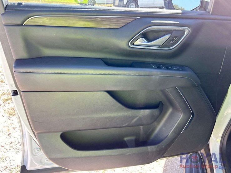 2021-chevrolet-tahoe-image-11