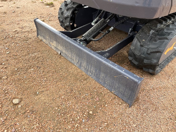 #1796-•-agt-mx20r-mini-excavator-image-13