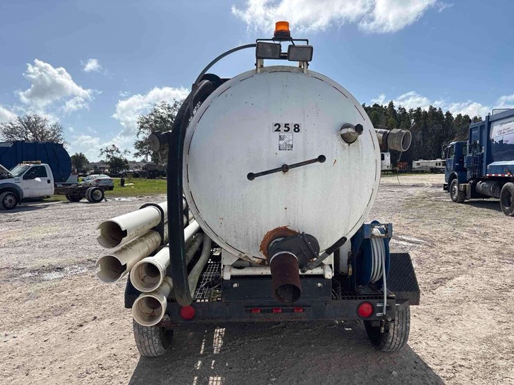 1999-vaxcavator-vt500d-t/a-towable-vacuum-trailer-image-24