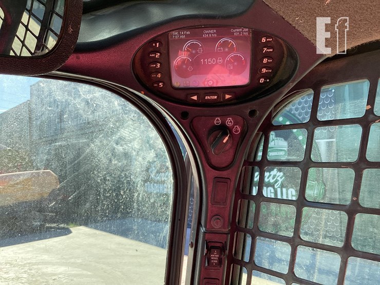 2015-bobcat-t450-image-17