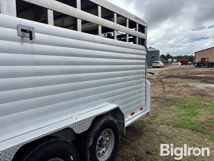 2019-travalum-tri/a-aluminum-gooseneck-livestock-trailer-image-15