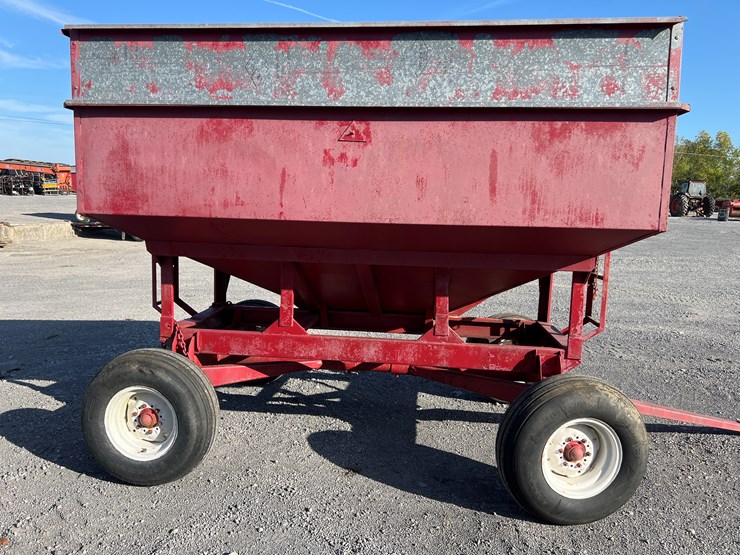 #887-•-red-gravity-wagon-image-2